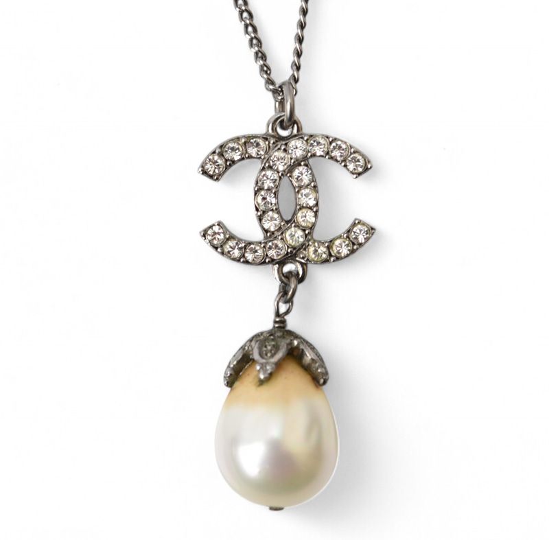 Chanel Necklace Pendant Chanel Coco Mark Double-sided Rhinestone Pearl Motif