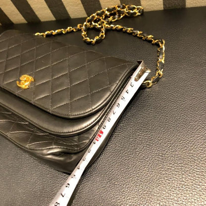 ◎ Authentic Chanel Half Moon Shoulder Bag Lambskin Black