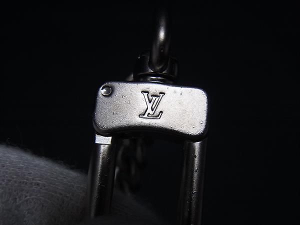 Louis Vuitton Portefeuille Wallet Chain For Accordion Silver Tone Bm7559