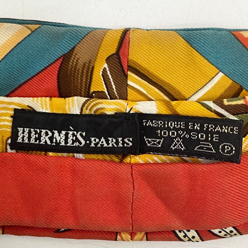 Hermes Carre 90 Scarf 100% Silk Au Son Du Tam To The Sound Of Tam Red