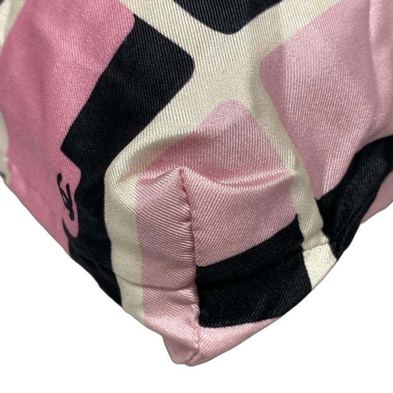 Chanel Tote Bag Matelasse Pink X Black X White Gold Hardware / Chain Shoulder /