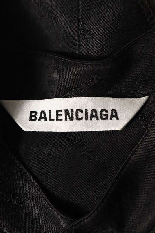 Balenciaga 22AW 704371 Tmo76 All-over Long-sleeved Shirt With Fringed Shawl