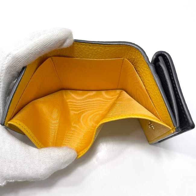 Gucci Trifold Wallet Black 736151 2067 Unused Excellent Condition Leather