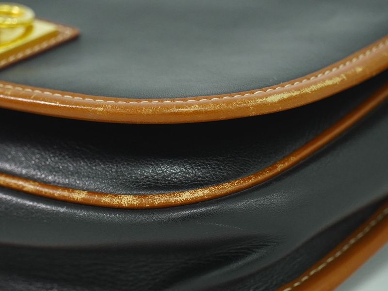 Authentic Celine Leather Shoulder Bag Pochette Black Bag Pre-owned [follow-up