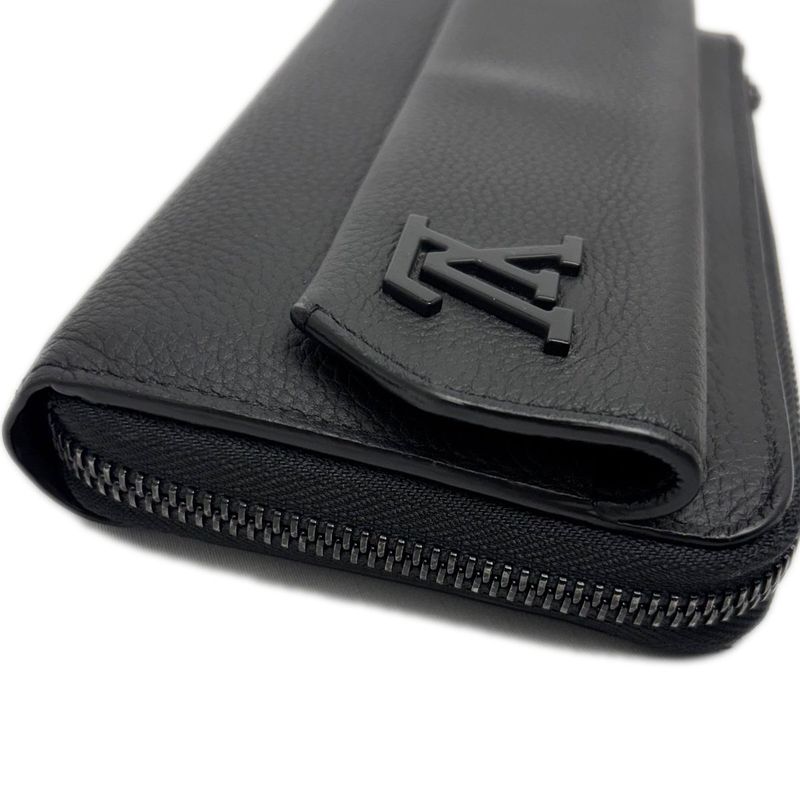 Louis Vuitton Wallet Aerogram Zippy Leather Black