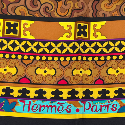 Hermes Carree 90 La Femme Aux Femmes Aux Winds Footsteps Woman Scarf Black