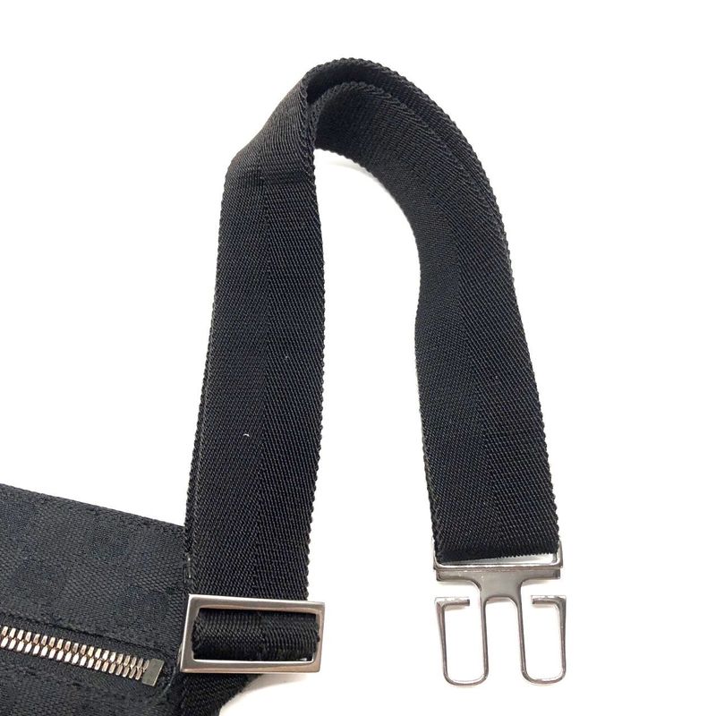 Gucci Body Bag Waist Pouch 28566 GG Canvas Black Zipper Opening Difficulty