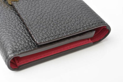Louis Vuitton Wallet Louis Vuitton Portefeuille Capucines Compact Taurillon