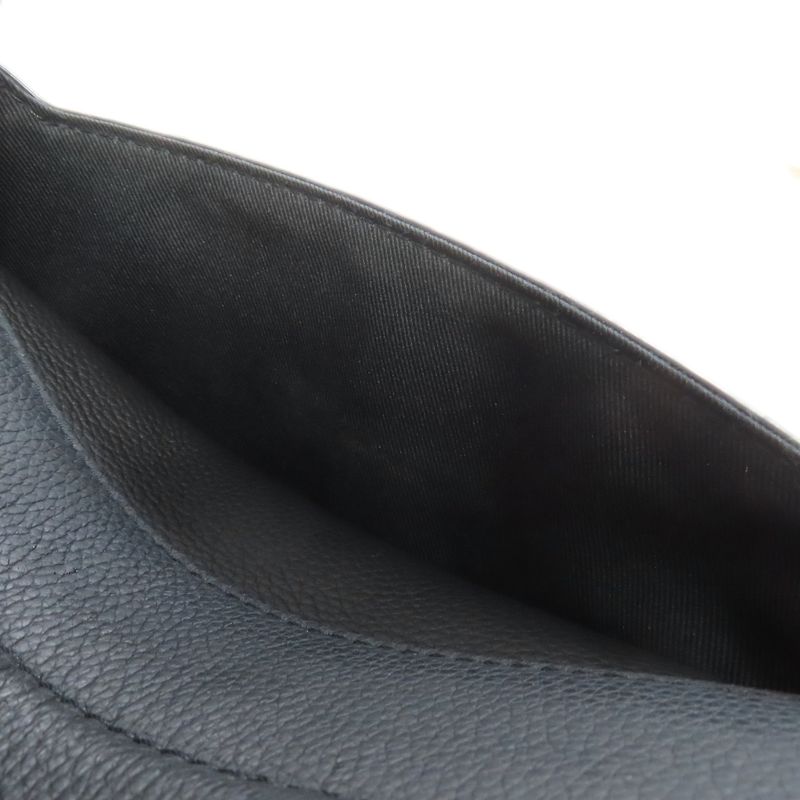 Louis Vuitton M22482 Fastline Messenger Shoulder Bag Leather Women