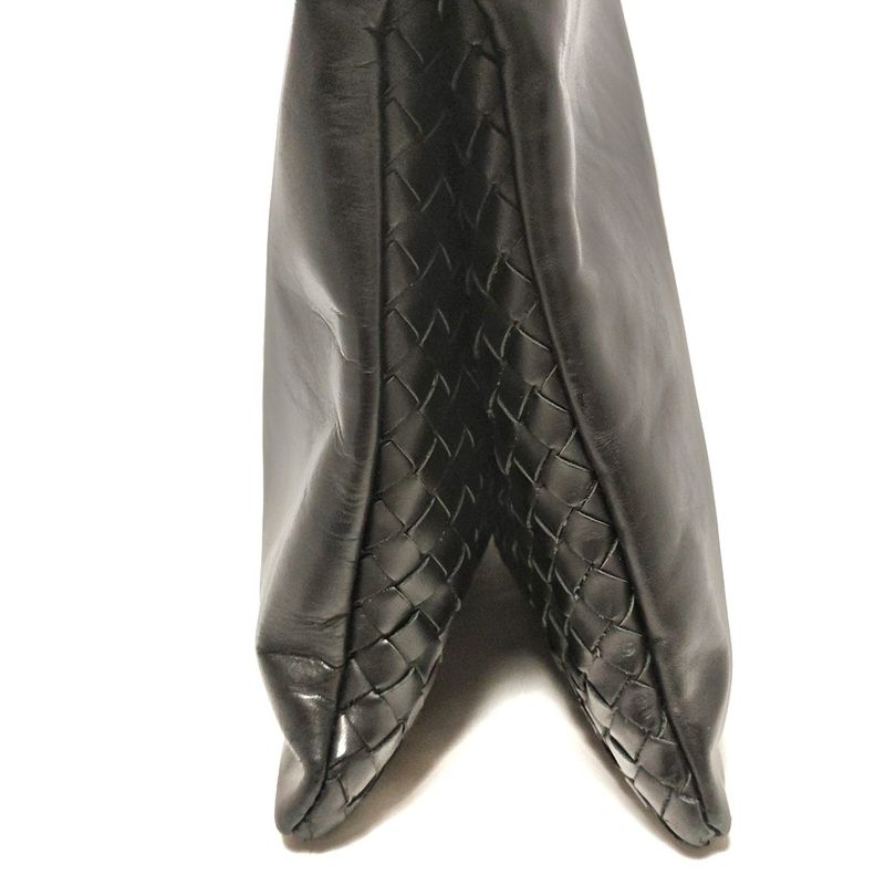 Bottega Veneta Shoulder Bag Intrecciato Black Leather