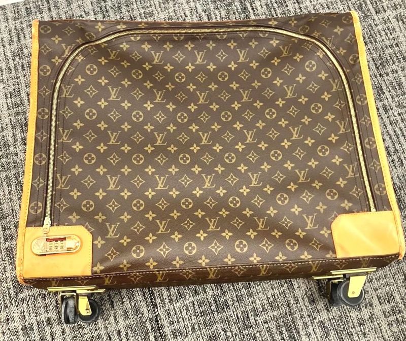Louis Vuitton Pullman USA Trunk : Y0945
