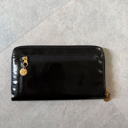 Chanel Round Zipper Long Wallet Coco Patent Leather Decacoco Long Wallet Black