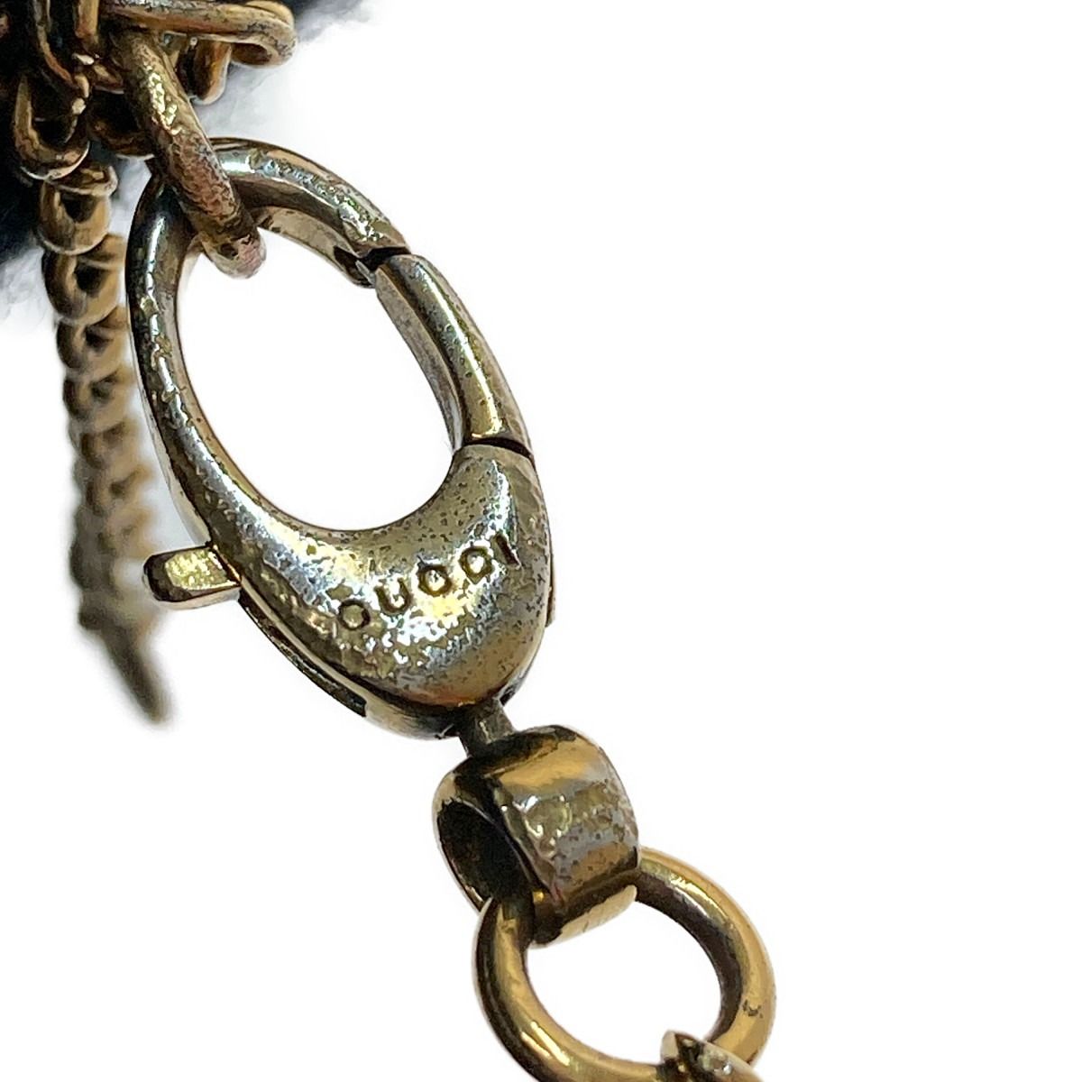 Gucci Necklace with Lion Head Pendant Gold