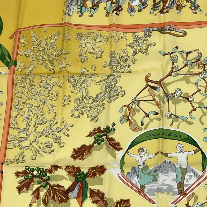 Hermes Carre 90 Neige D'antan Last Year's Snow Yellow 100% Silk Scarf