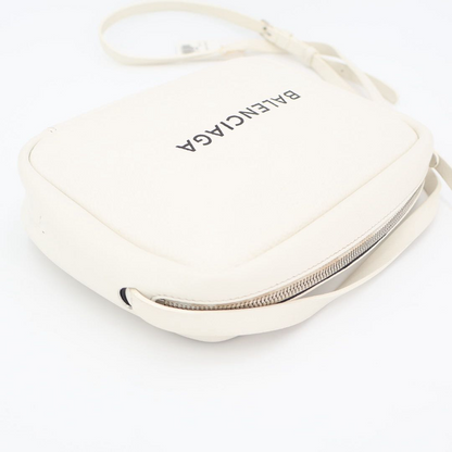 Balenciaga Shoulder Bag Everyday Camera Bag S 489812 White Black Leather