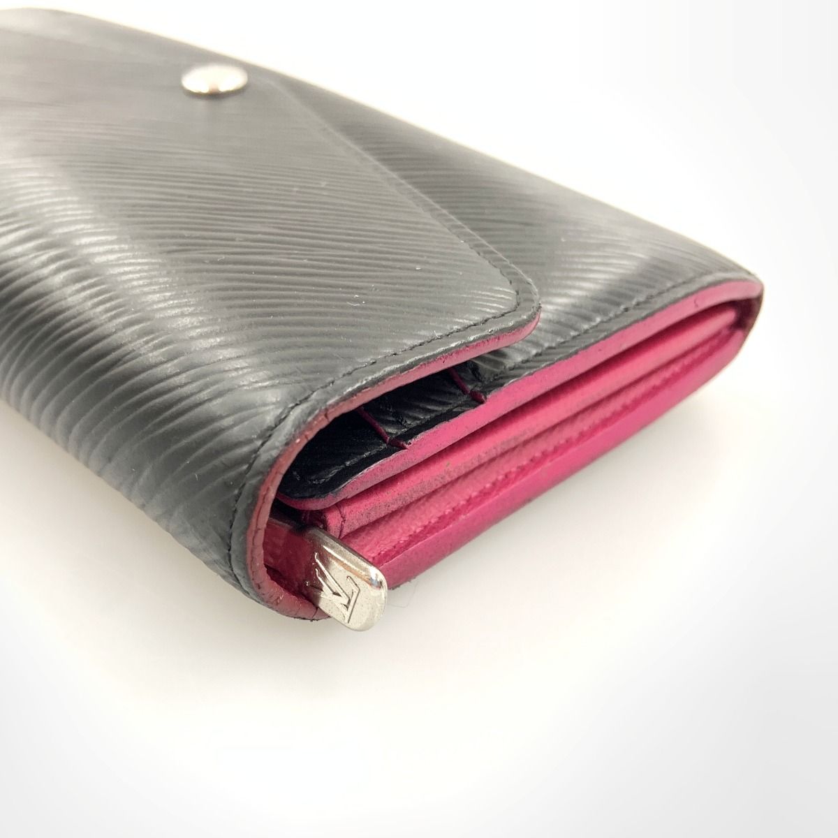 Louis Vuitton Epi Portefeuille Sara Bifold Long Wallet M64322 Black X Pink