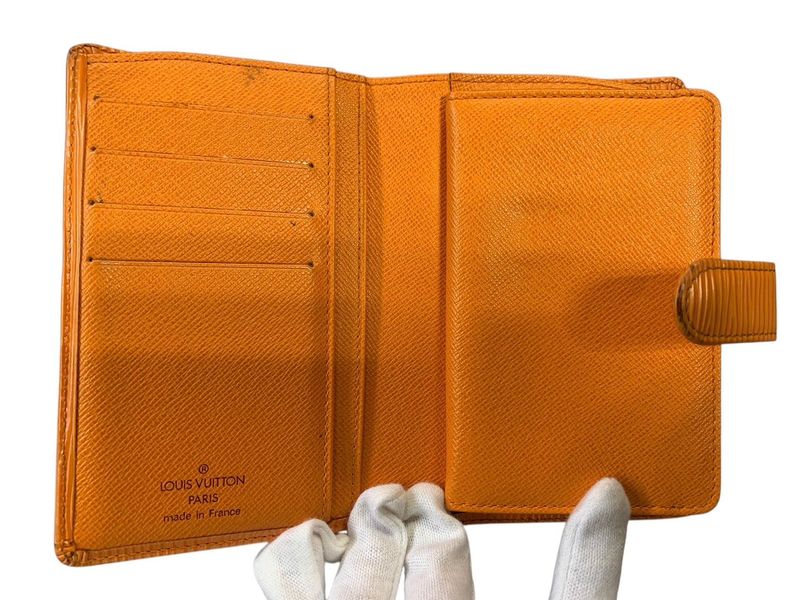 2841 Louis Vuitton Porte Monet Vieux Viennois Epi Orange Clasp M6324h Preowned