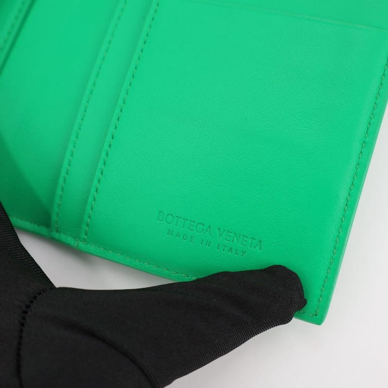 Bottega Veneta Maxi Intrecciato Leather Wallet Green