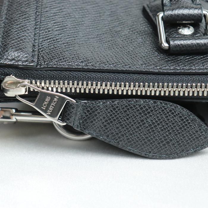 Louis Vuitton Vertical Tote 2way Shoulder Bag Taiga Black M30811 IC Chip Men's