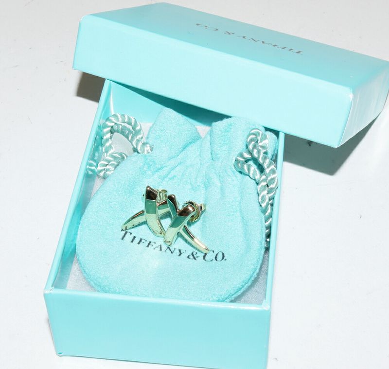 Tiffany & Co Earrings 18K Yellow Gold Paloma Picasso Kiss Xearrings