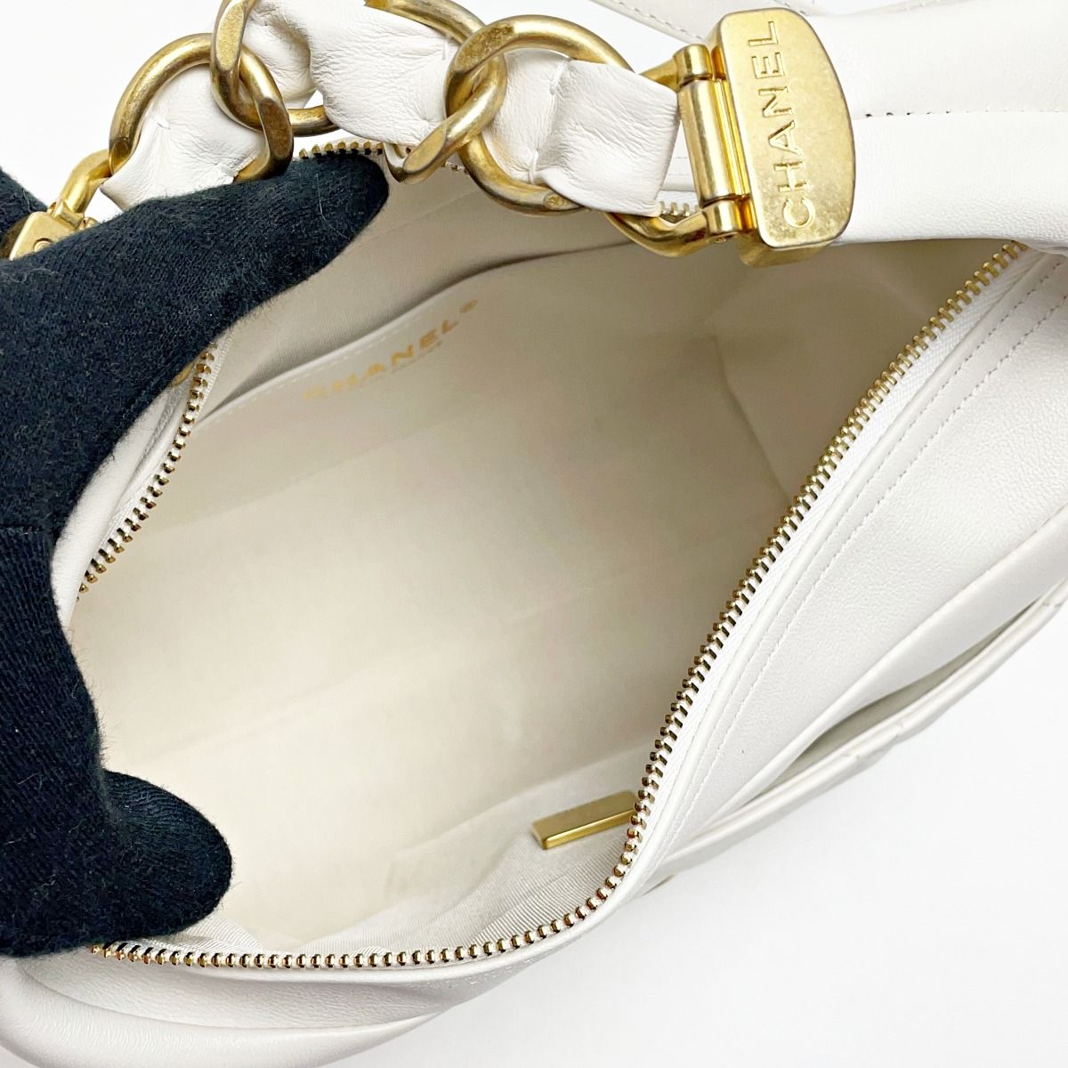 Chanel Matelasse As3292 White Chain Tote Bag Lambskin Ladies Gold Hardware