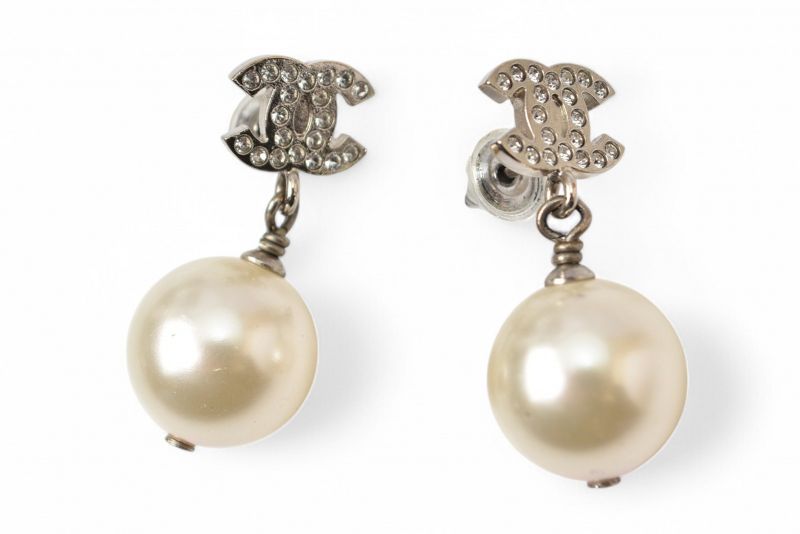 Chanel Earrings Chanel Mini CC Motif Coco Mark Swing Pearl Silver White A20