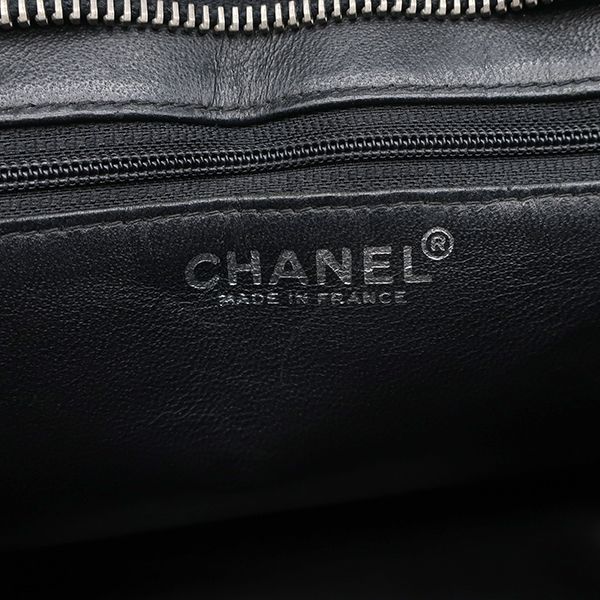 Chanel Tote Bag Revival Tote Caviar Skin Black Gunmetal Hardware Black Coco