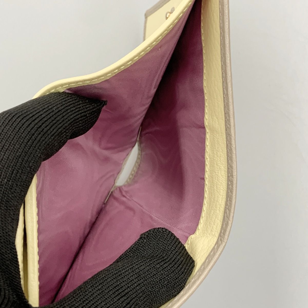 Gucci Ggmarmont Bifold Wallet 598587 0416 Beige