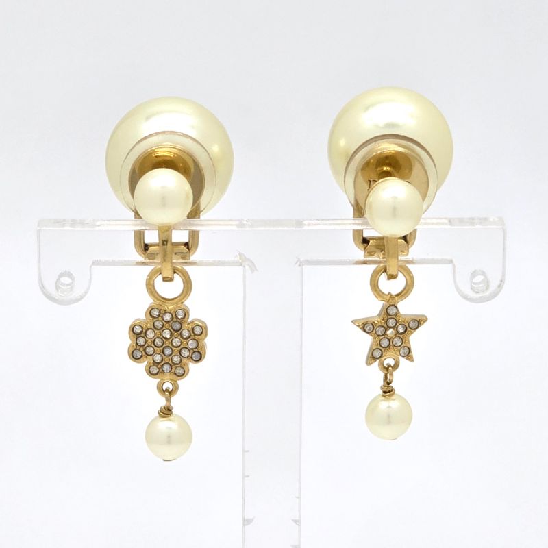 DIOR Tribales Clip Earrings Binaural Star Clover Charm White Resin Pearl White