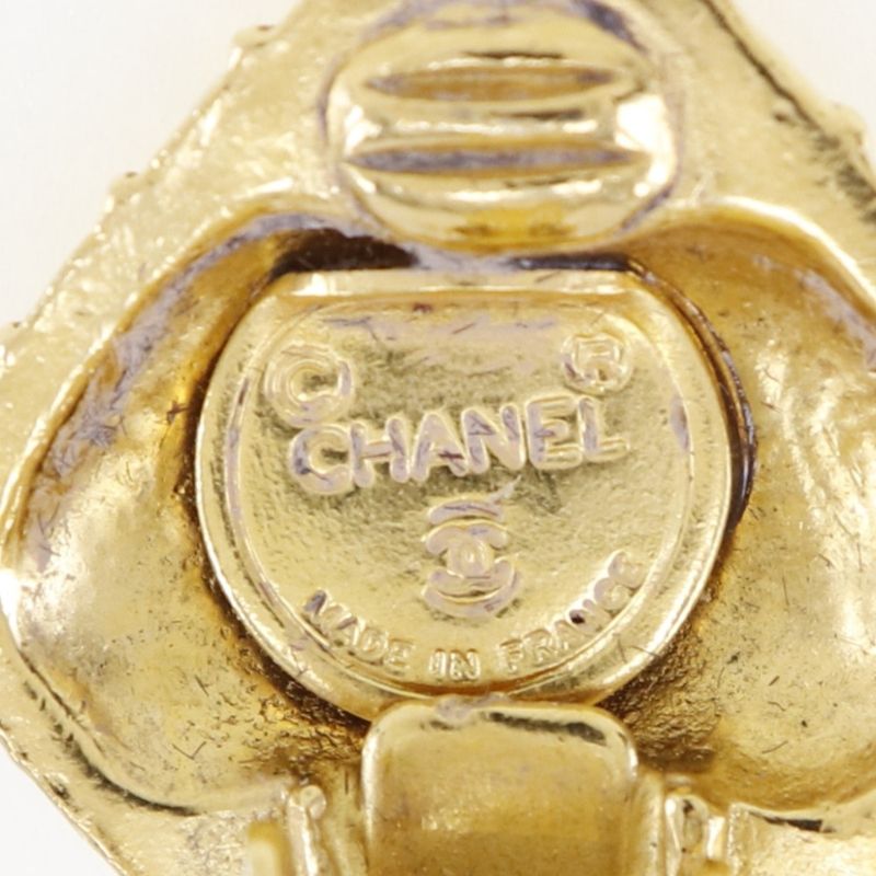 Chanel Quilted Gold Plated Ladies 43.9g Earrings