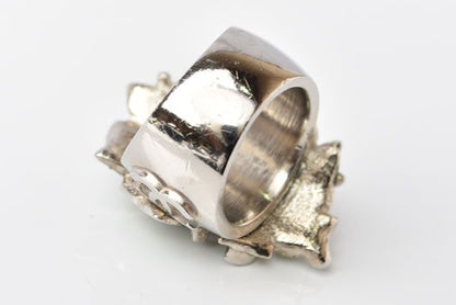 Chanel Ring Coco Mark Pearl Leaf Motif Silver Size 14