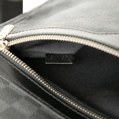 Louis Vuitton Damier Graphite Daniel MM Shoulder Bag Messenger Bag N58029 Black