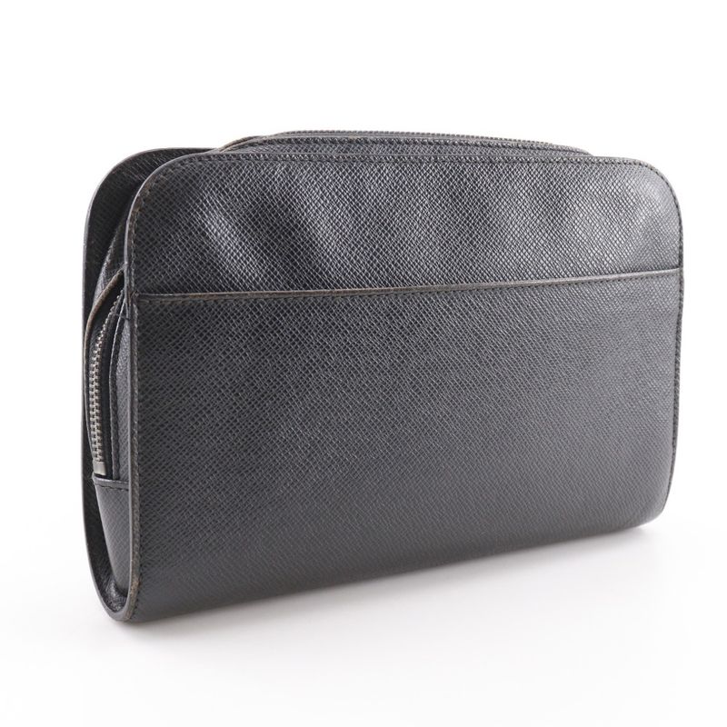 Louis Vuitton Baikal M30182 Taiga Ardoise Black Vi0094 Men's Second Bag