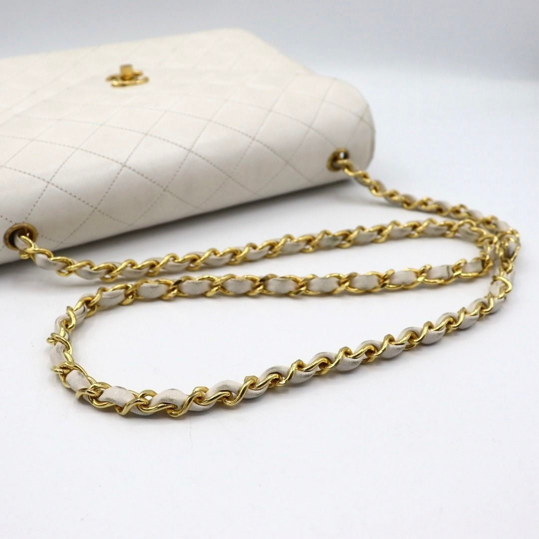 CHANEL Vintage Matelasse Lambskin Leather Quilted Shoulder Bag Chain