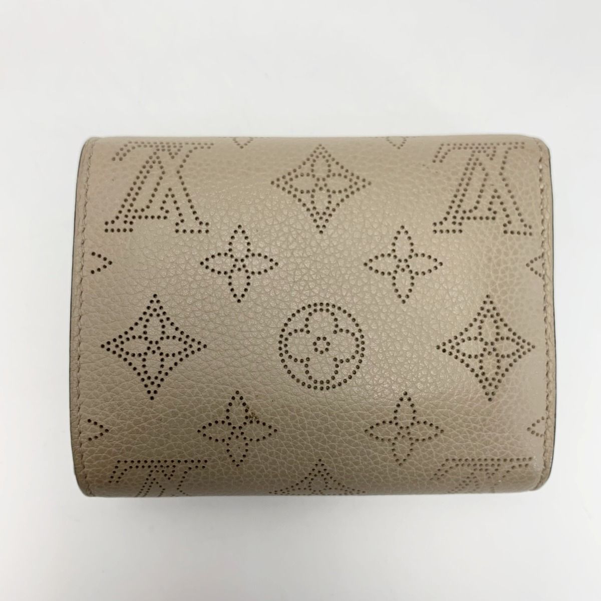 Louis Vuitton Mahina Portefeuille Iris Compact M62542 Beige Bifold Wallet
