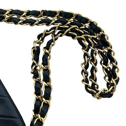 Chanel Handbag Lamb Leather Lamb Leather Clasp V-stitching Black