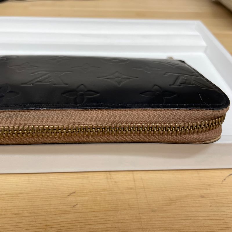Louis Vuitton Monogram Matte Vernis Zippy Wallet A25-1337