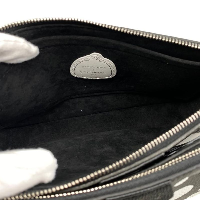 Louis Vuitton X Yayoi Kusama Shoulder Bag Muluti Pochette - Axessoire M46410