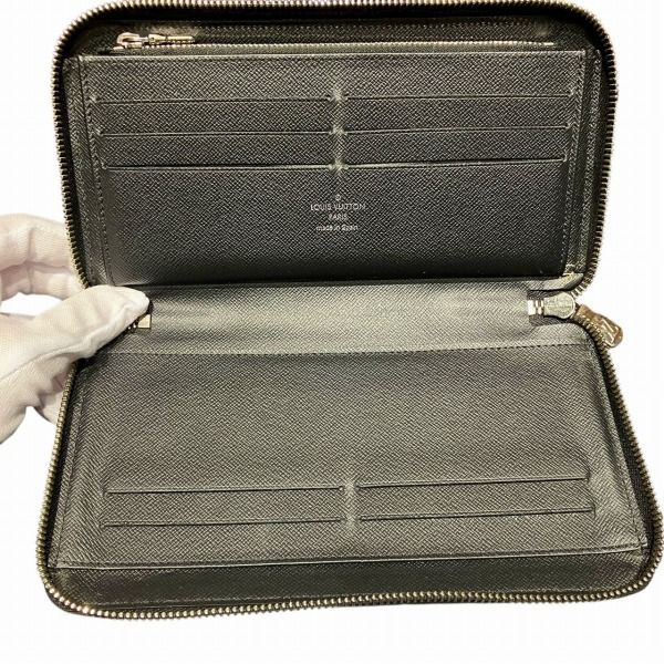 Louis Vuitton Taiga Zippy Organizer NM M30056 Long Wallet For Men