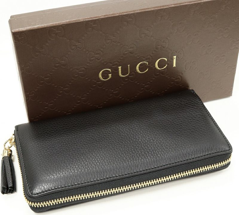 Gucci Round Zipper Long Wallet With Coin Purse Soho Interlocking G Calf Black