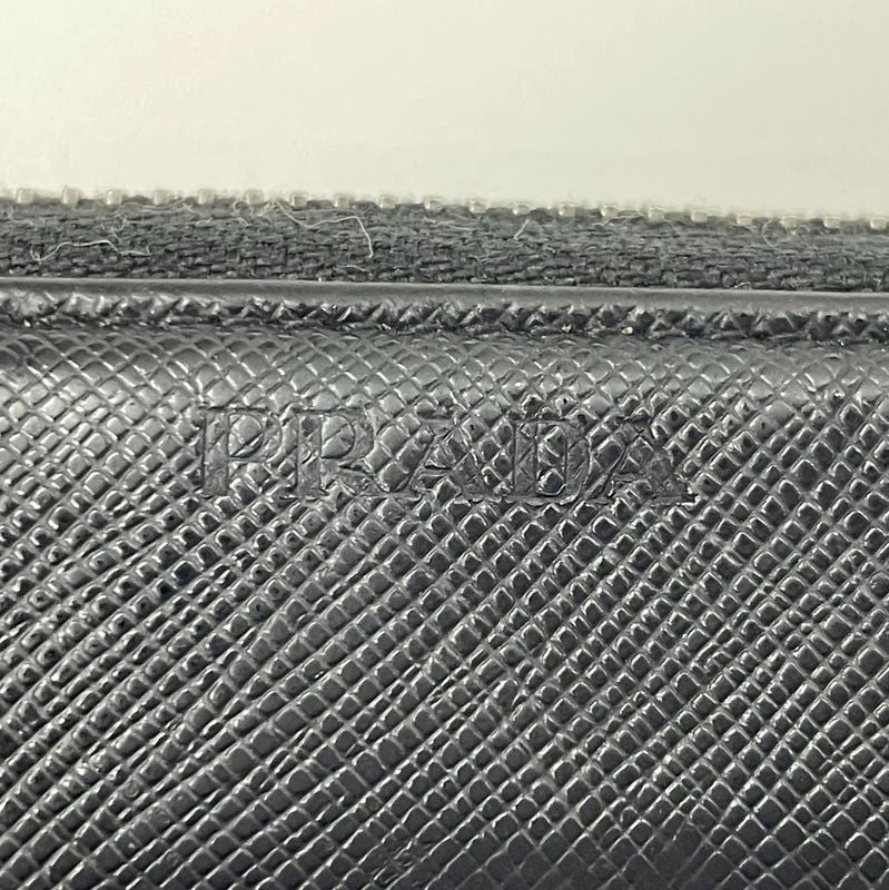 Prada Saffiano Leather Round Zipper Long Wallet Long Wallet Black Made In Italy