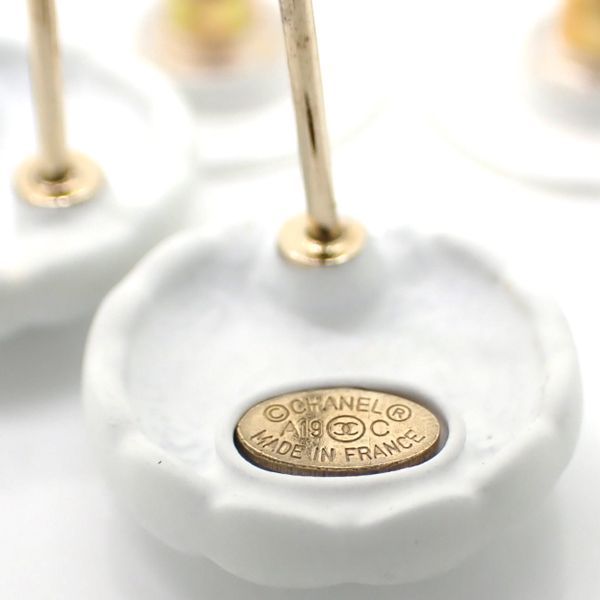 Chanel Earrings A19C Coco Mark Matelasse White Mini Chanel