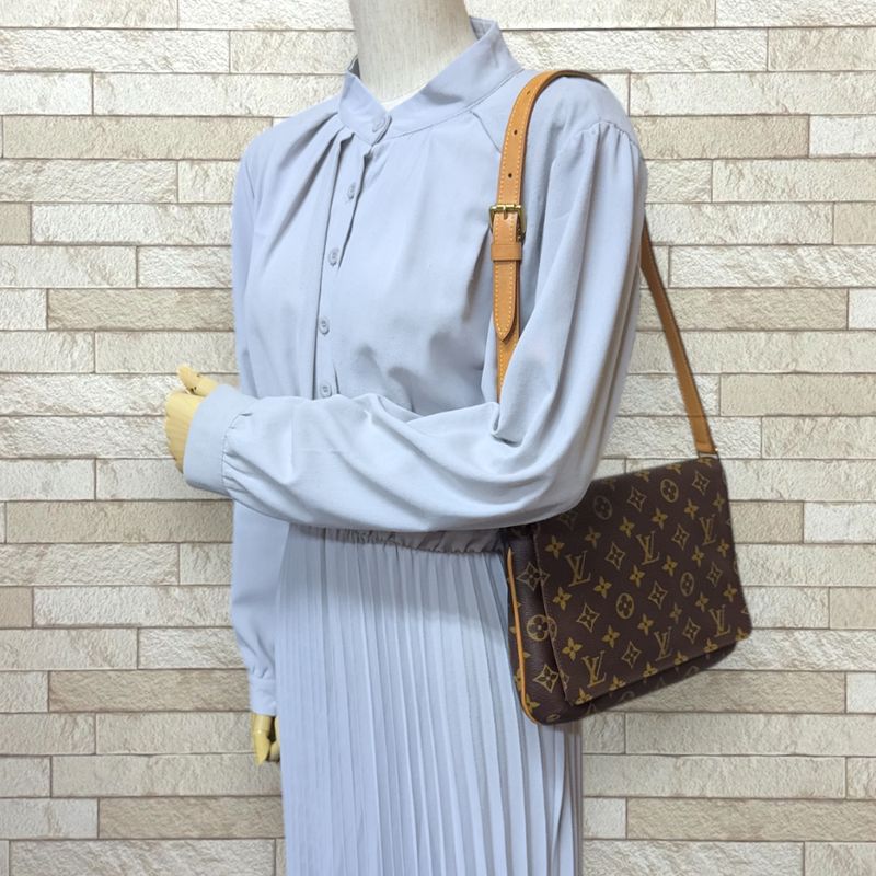 Louis Vuitton Musette Tango Short Monogram Shoulder Bag Monogram Canvas M51257