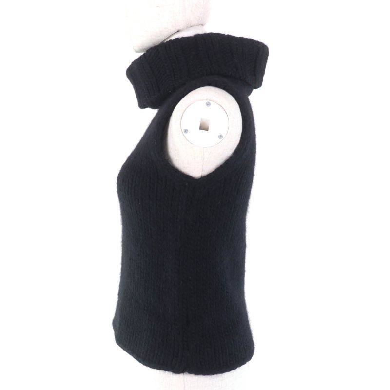 Gucci 104561 V-neck Cardigan + Sleeveless Knit 2-piece Set Thick Knit Ensemble