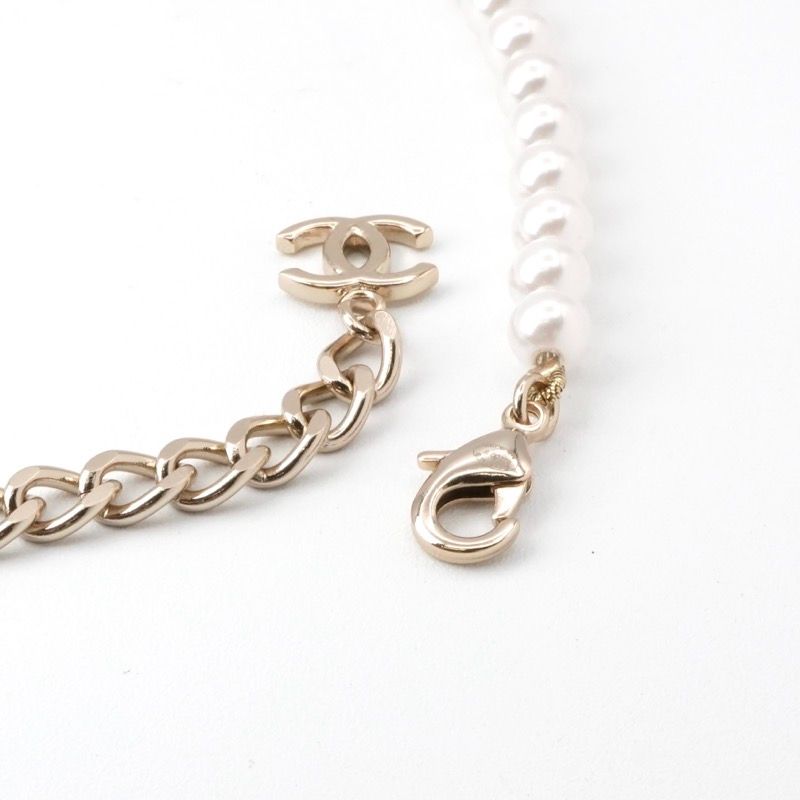 Chanel Necklace Pendant Choker White Gold Pink Here Mark Heart Stone