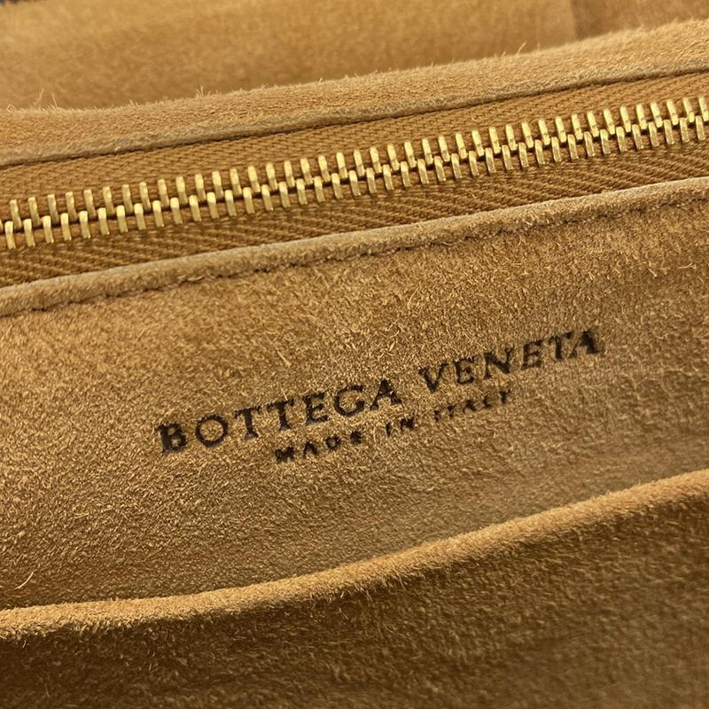 Bottega Veneta Shoulder Bag Small The Arco Bordeaux Lambskin