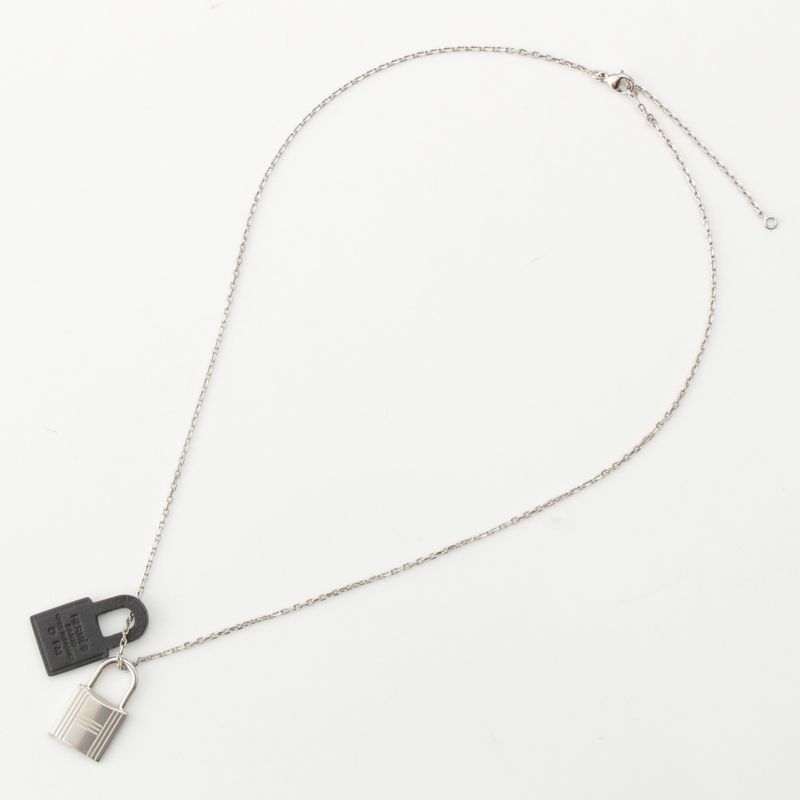 Hermes Eau Kelly PM Metal And Leather Necklace Pendant Engraved With D Silver