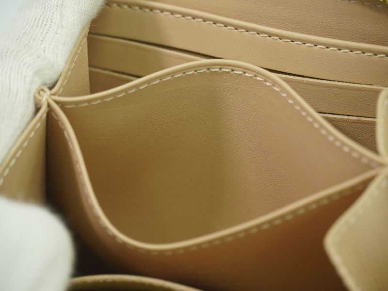 Authentic Louis Vuitton LV Zippy Coin Purse Vernis Leather Coin Case Rose