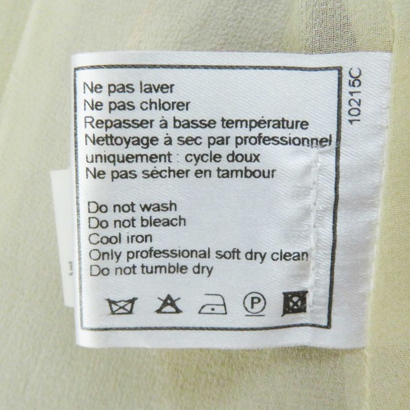 CHANEL Vintage 00S P15722 Gabrielle 100% Silk Face/face Pattern With Coco Mark