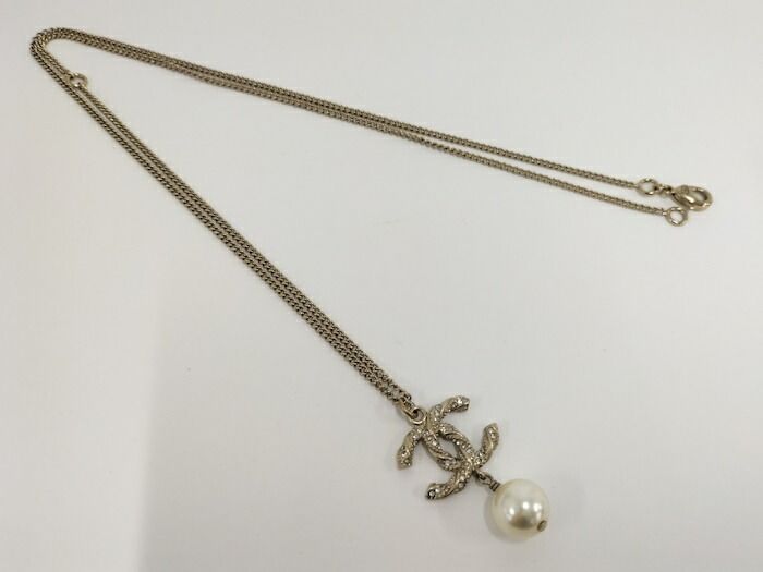Chanel Necklace Accessories Coco Mark Faux Pearl Plated Silver B14V